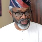 Femi_Gbajabiamila_and_a_colleague_(cropped)