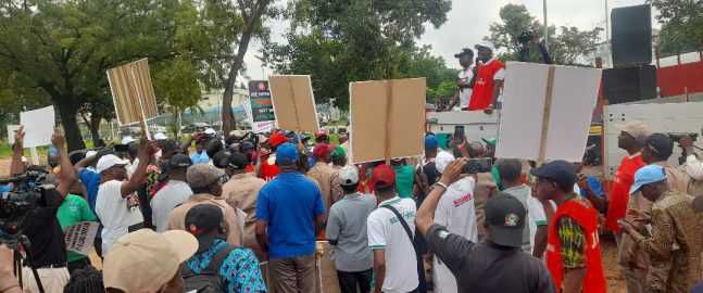 ssanu-protest553463979986258814